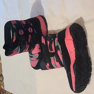 COGA CAMOFLAUGE BOOTS SIZE 38